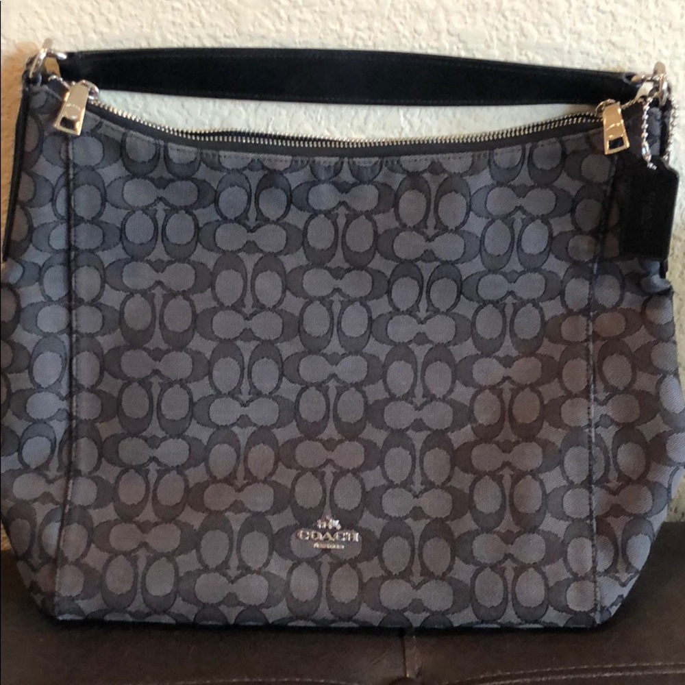 Authentic coach handbag. EUC